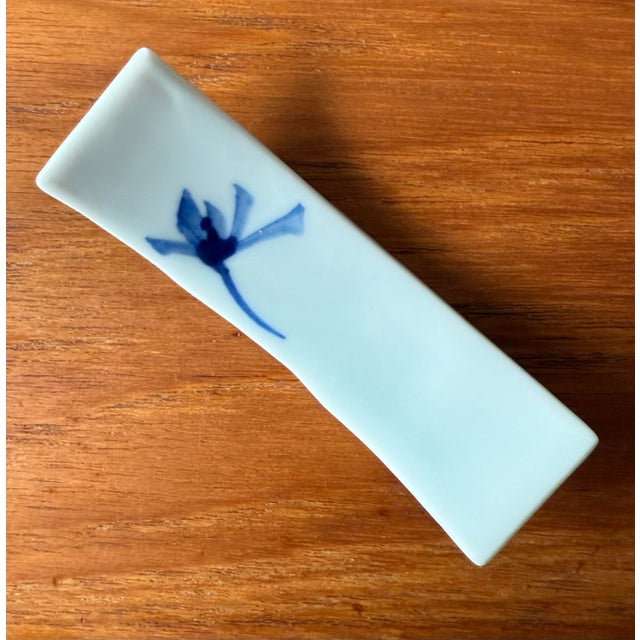 Set of 4 Porcelain Hashioki Chopstick Rests With Blue Flower Design For Sale In Austin - Image 6 of 11