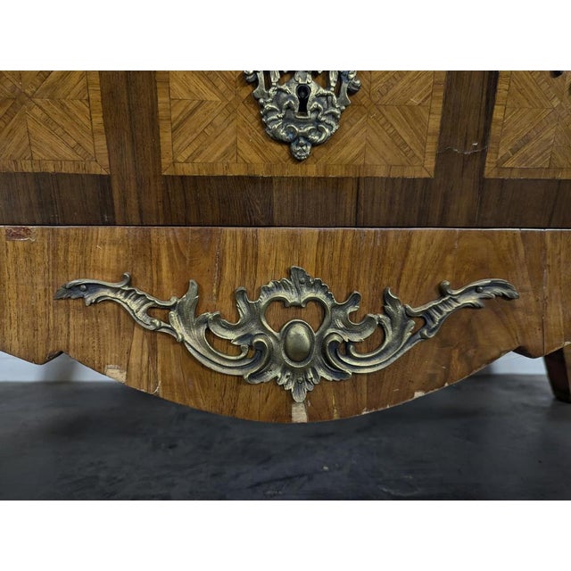Regency Style Tomb Chest of Drawers, 20th Century For Sale - Image 9 of 11