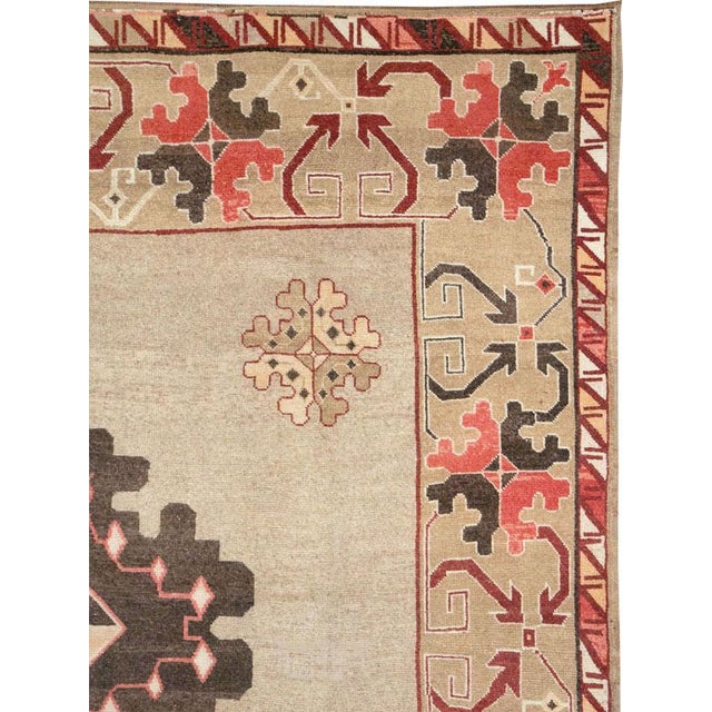 Tribal Galerie Shabab Collection Mid-20th Century Turkish Anatolian Square Carpet For Sale - Image 3 of 10