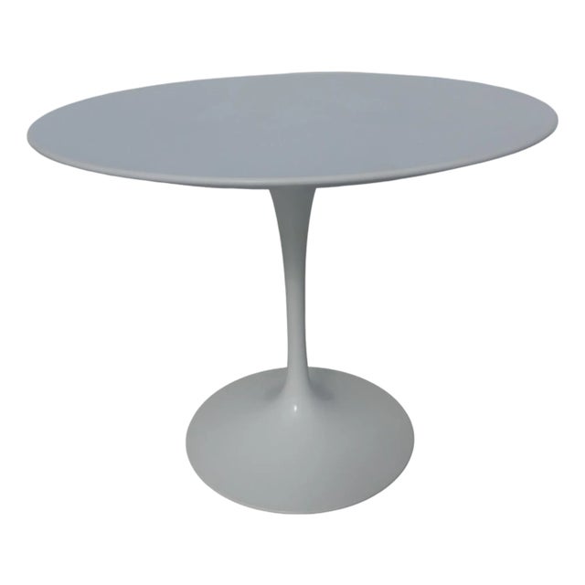 Mid 20th Century Knoll Saarinen Dining Table For Sale