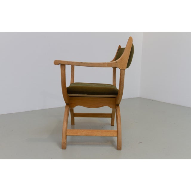 Olive Danish Kurul Armchair in Oak and Striped Green Upholstery by Henning Kjærnulf, 1960s For Sale - Image 8 of 18