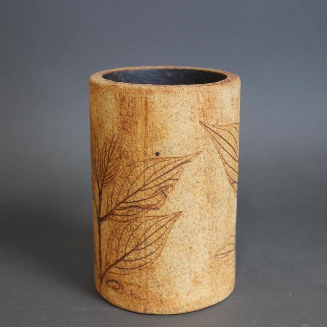 Vintage stoneware receptacle (or small vase if you prefer) by Raymonde Leduc (circa 1960s-70s). Sandstone coloured vessel...