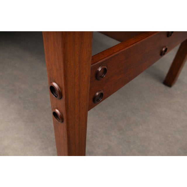 Brazilian Modern Desk with four drawers in Rosewood, Sergio Rodrigues, 1960s - Lot 201A For Sale - Image 13 of 16