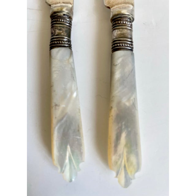 Victorian Late 19th Century Mother-of-Pearl & Silver Plate Spreaders – Set of 7 For Sale - Image 3 of 9