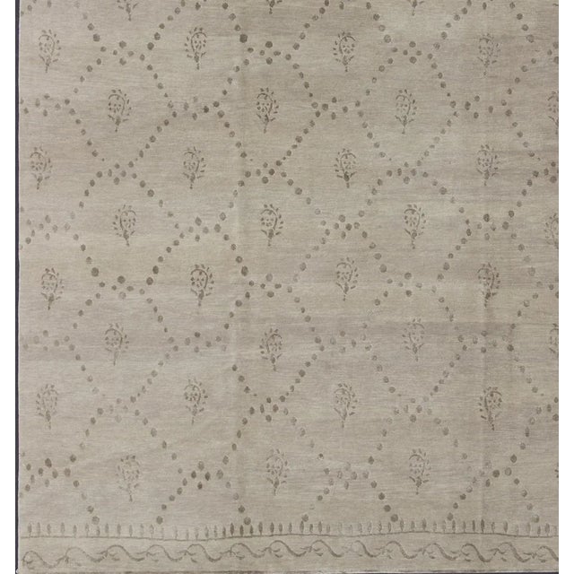 Wool and Silk Modern Tibetan Rug by Keivan Woven Arts/ rug 19-0833, country of origin / type: Nepal / Modern. Measures: 9...