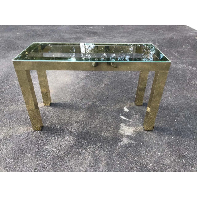 Mid-Century Modern Brass and Glass Console Table For Sale In New York - Image 6 of 12