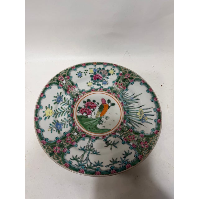 Vintage Chinese Export Famille Rose Medallion Porcelain Round Plate 9.5". Set of 11 For Sale - Image 12 of 18