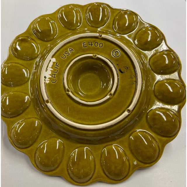 California Pottery Mid Century California Pottery Deviled Egg Dish With a Chicken in Its Middle For Sale - Image 4 of 4