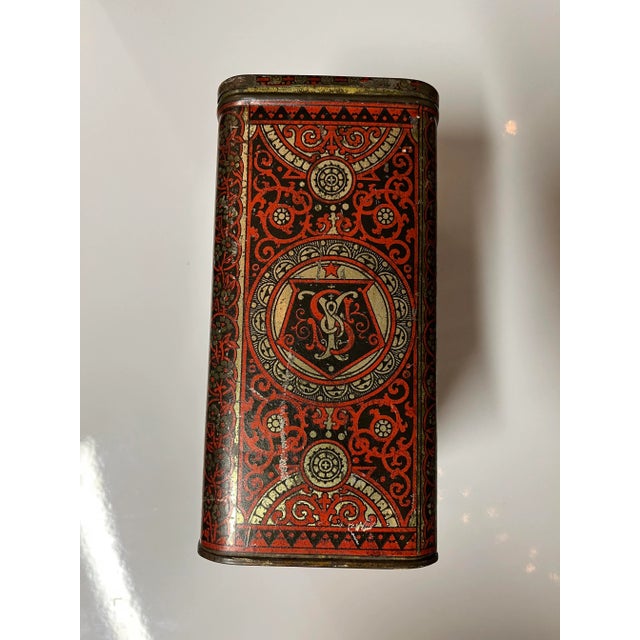 Industrial Late 19th Century Young and Smylie Acme Licorice Pellets Display Tin With Glass Window For Sale - Image 3 of 7