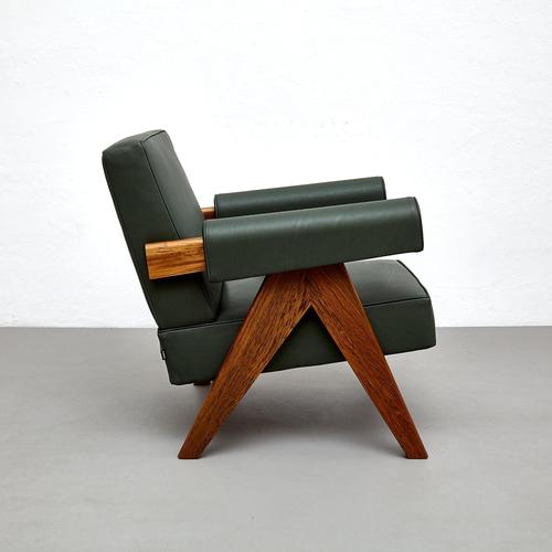 053 Capitol Complex Armchair in Teak and Green Leather by Pierre Jeanneret for Cassina For Sale - Image 9 of 16