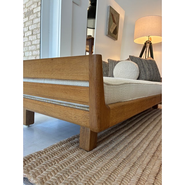 1960s 1960s Attributed to Guillerme & Chambron Daybed, Oak and Upholstery For Sale - Image 5 of 17