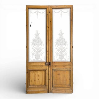 Early 20th Century Engraved Glass Doors, Set of 2 For Sale