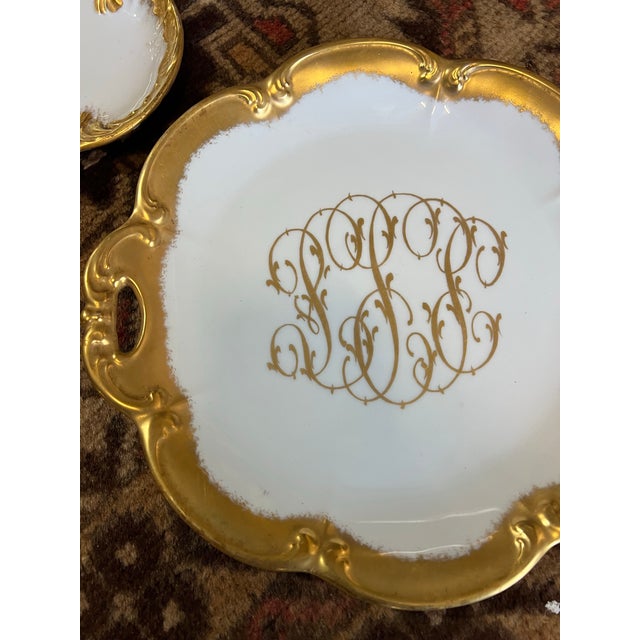 1970s Pair of White and Gold Ceramic Monogrammed Plates For Sale - Image 4 of 8