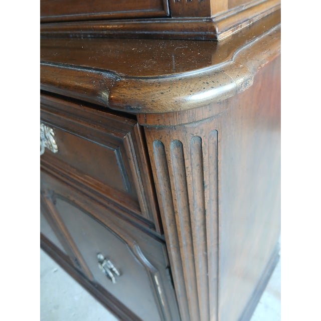 1970s Henredon Folio Regency Lighted China Display Cabinet For Sale - Image 10 of 10