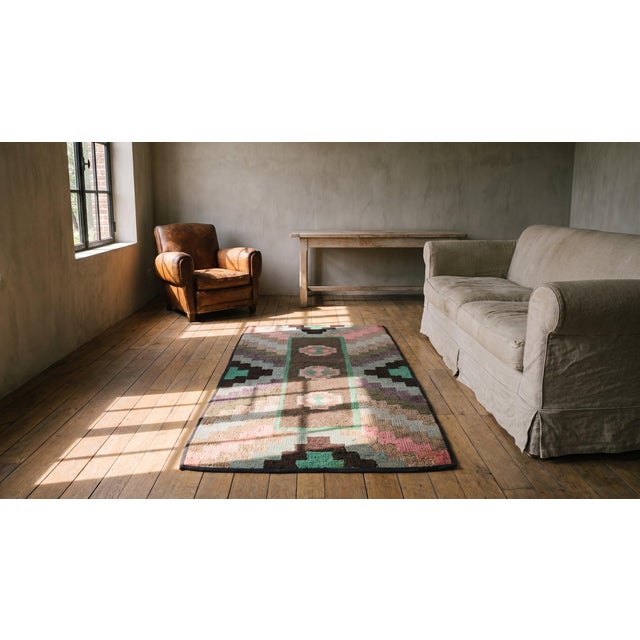 1920s Multicolor Geometric Antique American Hooked Rug 2'2" X 4'5" Knotted Wool Carpet For Sale In New York - Image 6 of 7