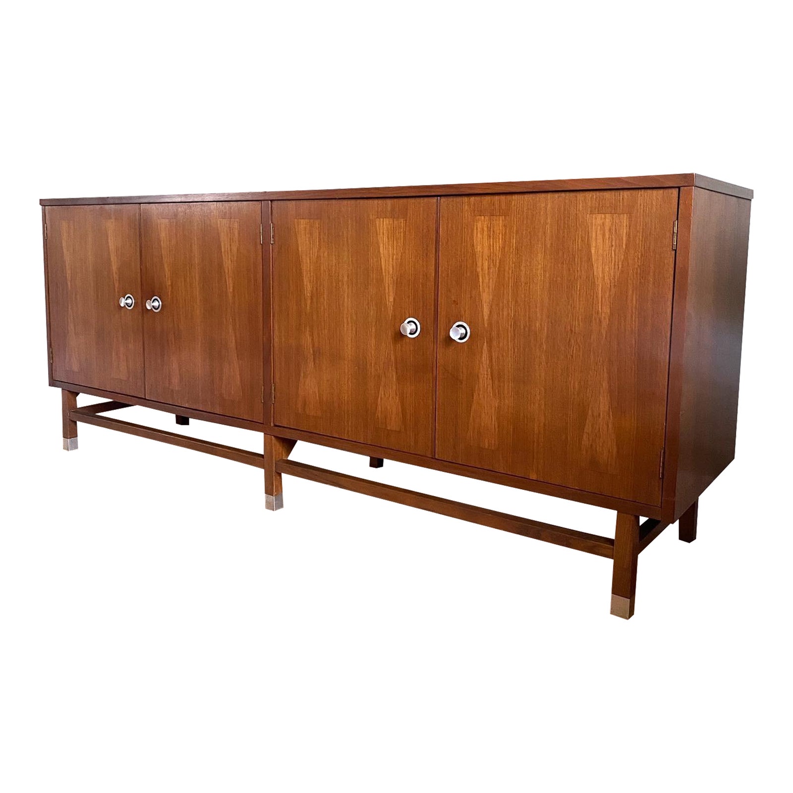 Distinctive Furniture By Stanley