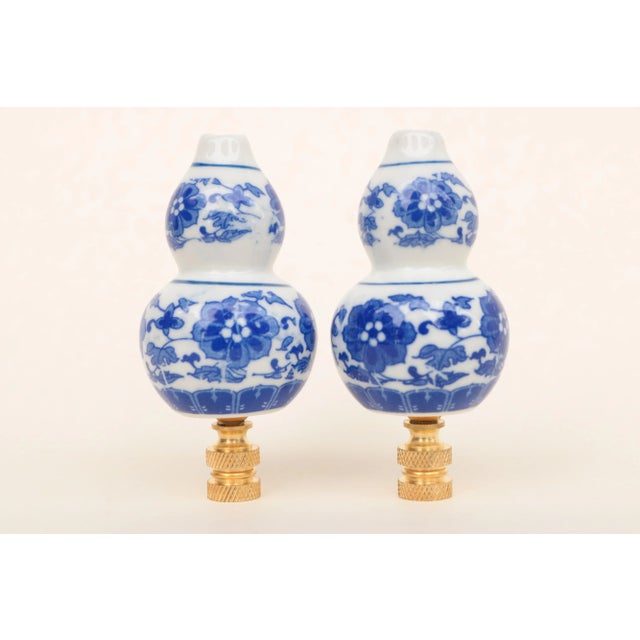 Chinese Blue & White Pottery Double Gourd Lamp Finials - a Pair For Sale - Image 4 of 4