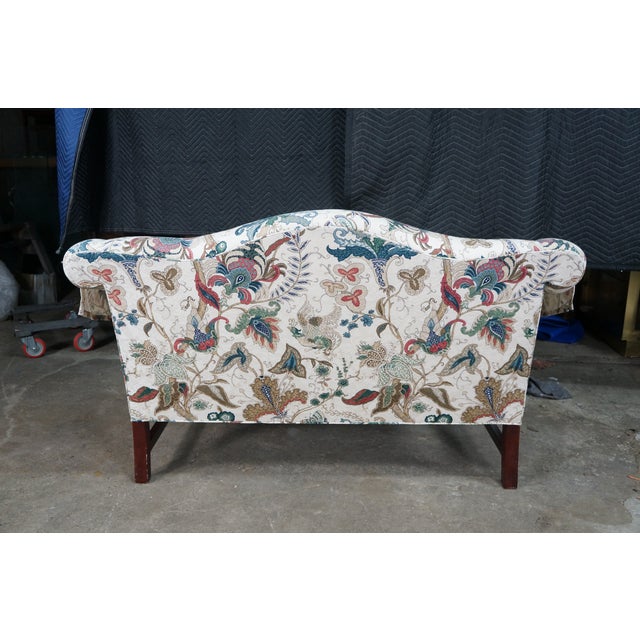 Late 20th Century Earls of High Point Chippendale Mahogany Camelback Settee Loveseat Crewel Fabric For Sale - Image 17 of 18