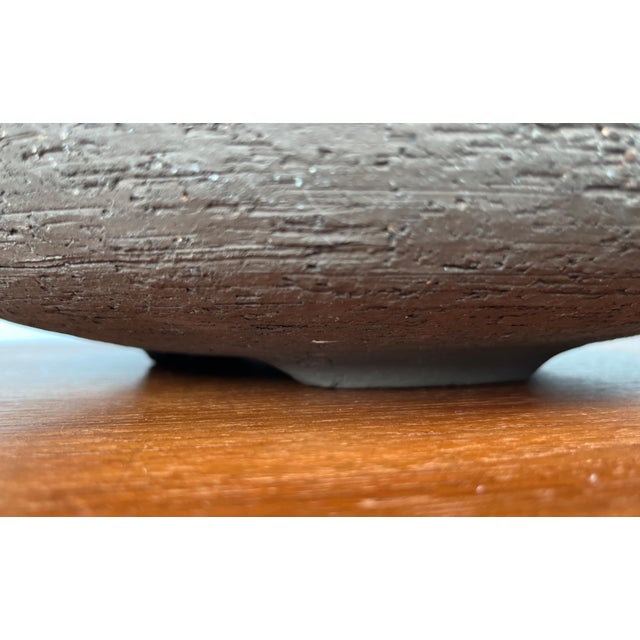 Brown Large Mid-Century Modern Studio Pottery Bowl, 1960s For Sale - Image 8 of 18