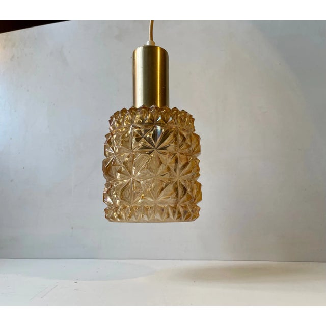 Metal Scandinavian Modern Brass & Honey Glass Pendant Lamp, 1960s For Sale - Image 7 of 7