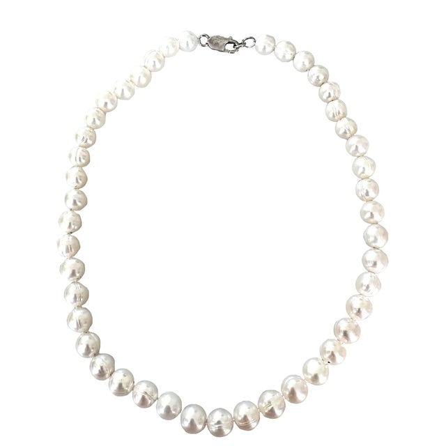 1980s Vintage 18" Honora Cultured Pearl Necklace With Sterling Silver Clasp For Sale - Image 5 of 5