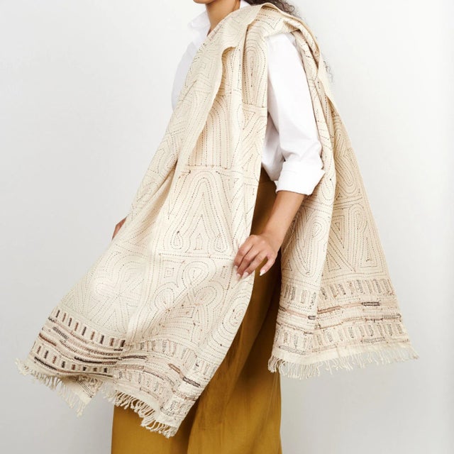 Unah Brown Fully Hand Embroidered Handwoven Throw in Organic Cotton For Sale - Image 4 of 4