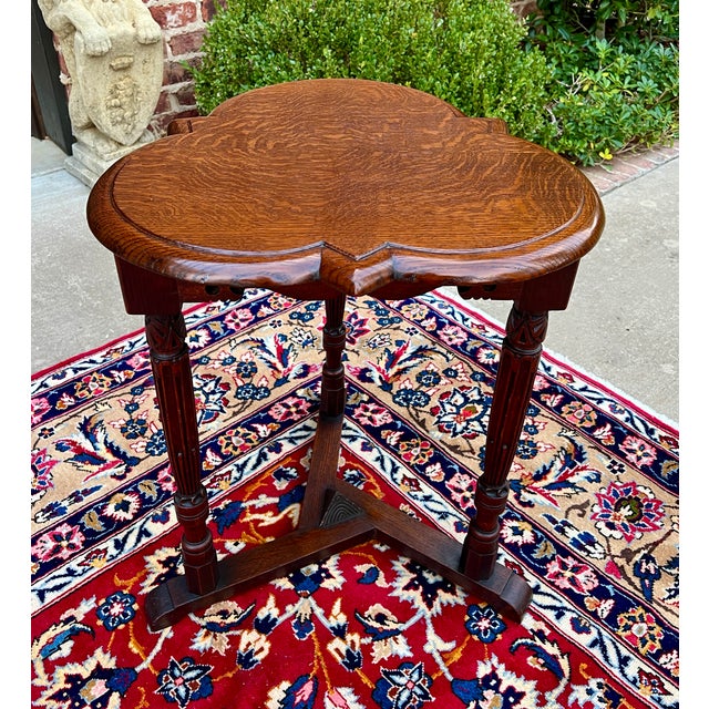 Antique English Clover Leaf End Table Side Table Accent Table Honey Tiger Oak For Sale - Image 4 of 12