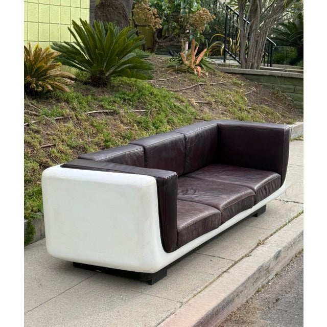 Mid-Century Modern Space Age White Sofa With Aubergine Leather, Circa 1970 For Sale - Image 3 of 12