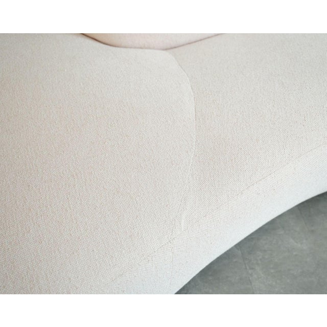 Beige Serpentine Sofa by Vladimir Kagan, Model 150bs For Sale - Image 8 of 10