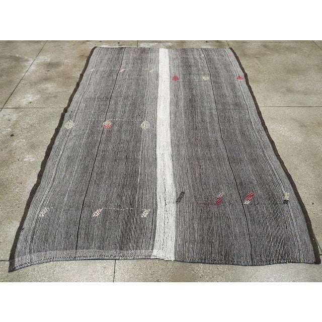 Mid 20th Century Galerie Shabab Collection Mid-20th Century Handmade Turkish Flatweave Kilim Accent Rug For Sale - Image 5 of 10