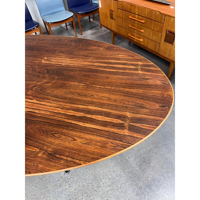 Wood Mid Century Modern Authentic Knoll International Exotic Wood Brazilian Rosewood Oval Dining Table by Designer Florence Knoll. For Sale - Image 7 of 15