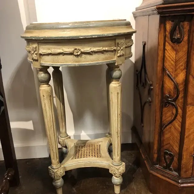 Traditional Italian Hand-Carved Wooden Side Table For Sale - Image 3 of 12