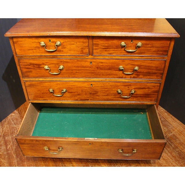 Brown Circa 1780 English George III Chest of Drawers For Sale - Image 8 of 12