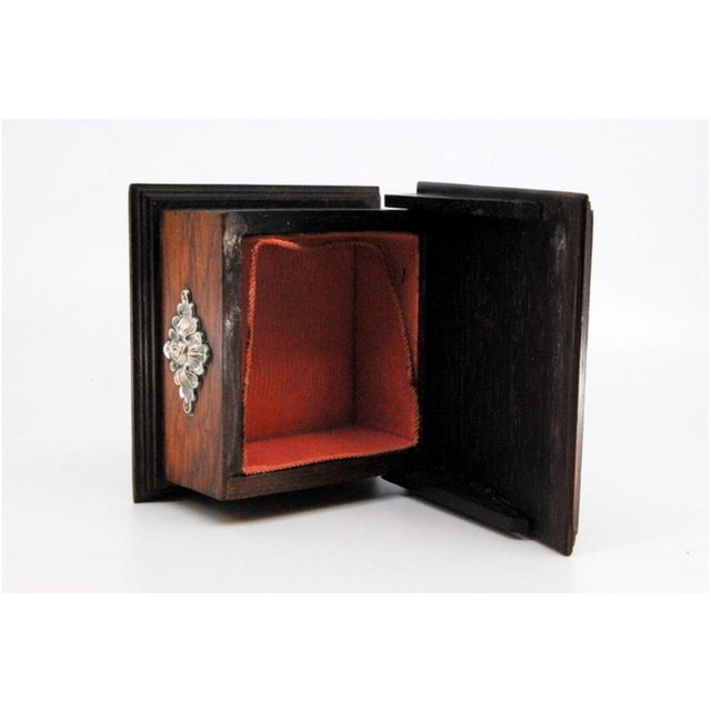 Wooden Velvety Pink Jewelry Box with Silver Applications and the Words Jewel For Sale - Image 6 of 10