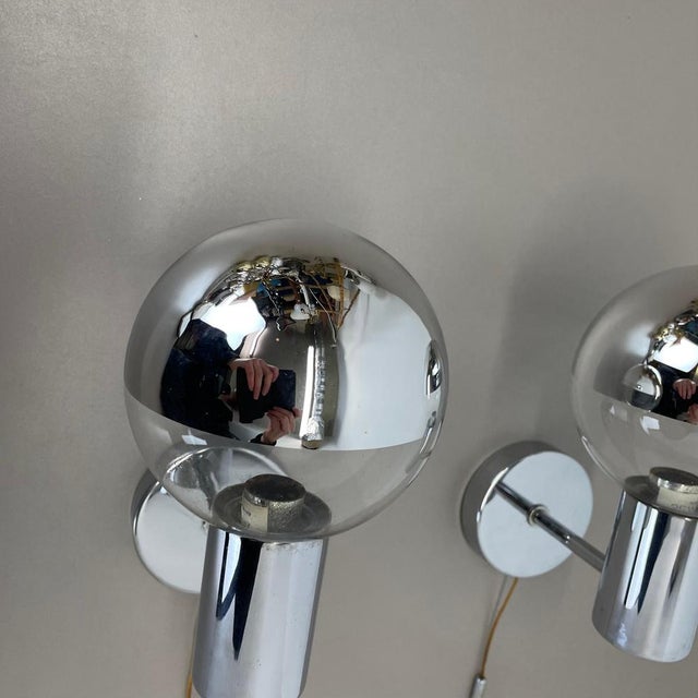 Motoko Ishii Set of Silver Cubic Wall Lights by Motoko Ishii for Staff Lights, 1970s, Set of 5 For Sale - Image 4 of 18