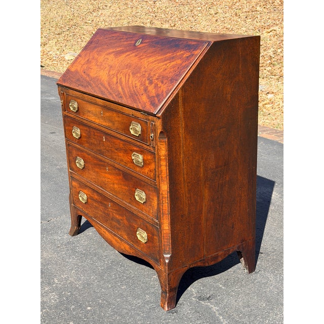 19th Century George III Bureau Desk For Sale In Washington DC - Image 6 of 9