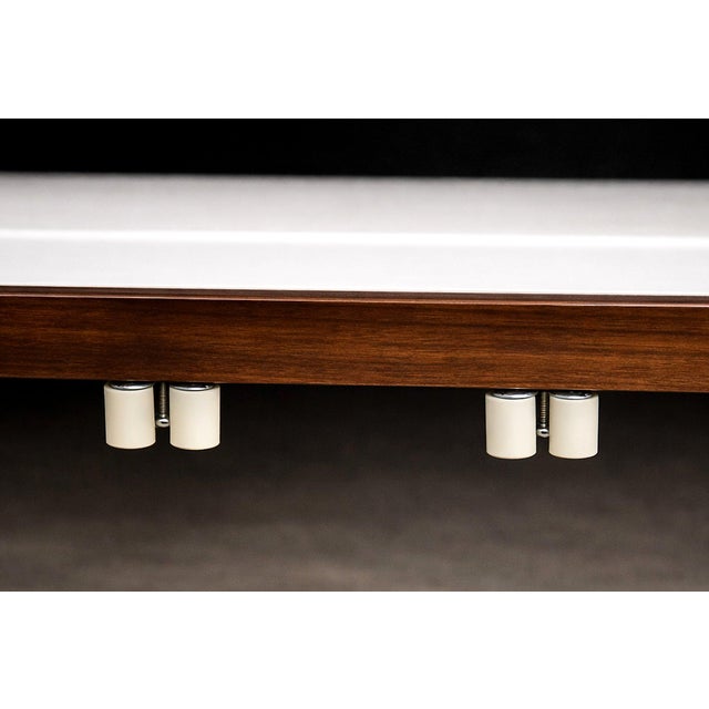 Sergio Rodrigues Bar Cart in Brazilian Rosewood (Jacarandá) by Sergio Rodrigues Brazil, 1960s For Sale - Image 4 of 14