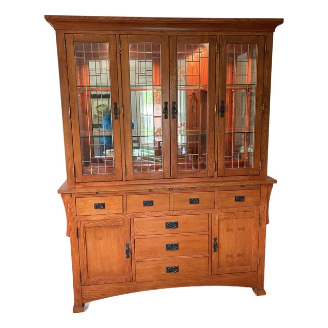 Late 20th Century Stickley Style Mission Oak Arts & Crafts China Cabinet Hutch For Sale