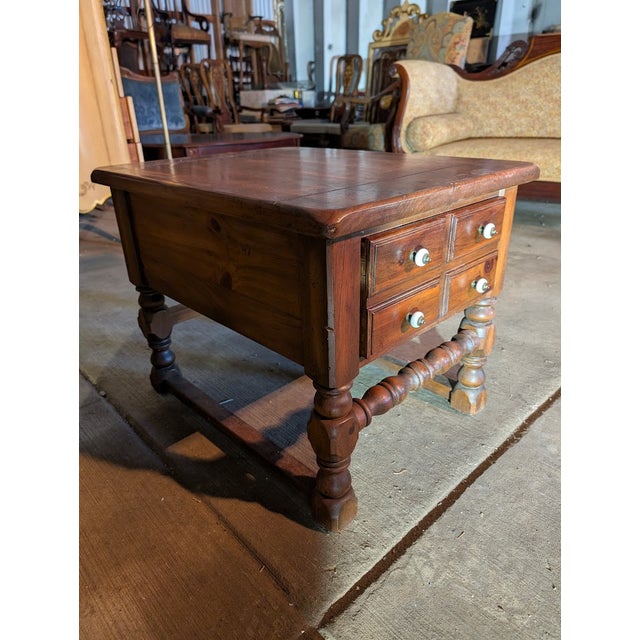 English Mid 20th Century Mahogany End Table / Nightstand With One Drawer & Bobbin-Turned Legs – Classic English Country For Sale - Image 3 of 8