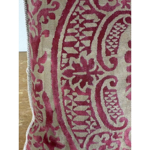 Pair of Exceptional Fortuny Textile Pillows From 1940s Italian Villa Draperies For Sale In Los Angeles - Image 6 of 8