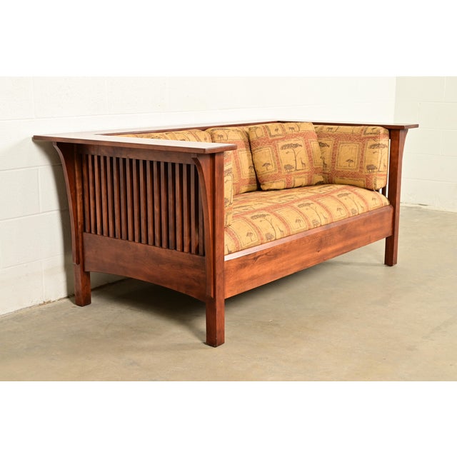 Stickley Stickley Mission Arts and Crafts Cherry Wood Prairie Spindle Settle Sofa For Sale - Image 4 of 15