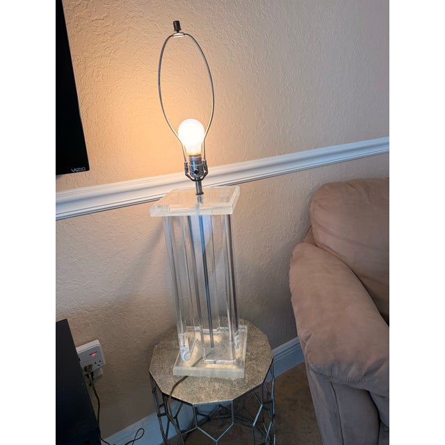 Vintage Mid-Century Modern Monumental "Four-Column" Lucite Table Lamp For Sale - Image 9 of 12
