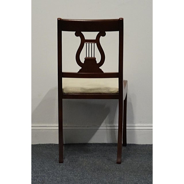 Vintage Antique Solid Mahogany Traditional Duncan Phyfe Style Lyre / Harp Back Dining Side Chair For Sale In Kansas City - Image 6 of 8