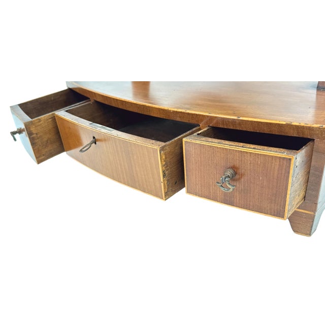 Wood Antique Bowfront Dressing Table Mirror in Mahogany, 1790 For Sale - Image 7 of 12