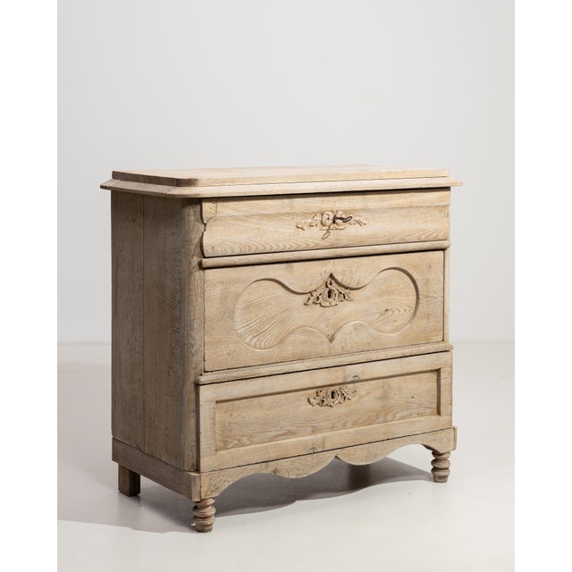 19th Century Oak Chest Of Drawers For Sale - Image 9 of 10