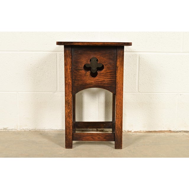 Mission Stickley Brothers Style Antique Mission Oak Arts & Crafts Cutout Tabouret Side Table, Circa 1905 For Sale - Image 3 of 10