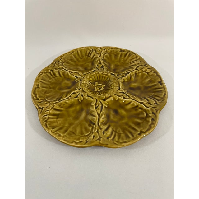 French Provincial 1950s French Gien Majolica Olive Green Oyster Plate For Sale - Image 3 of 15
