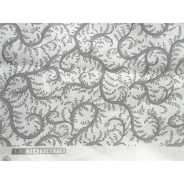 English Sister Parish "Petite Plumbago" Linen Fabric - 3 Yards For Sale - Image 3 of 8