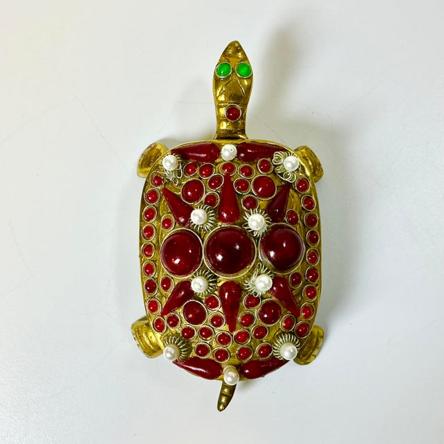 1960s Vintage Art Deco Coastal Hollywood Regency Bejeweled Brass Turtle Box For Sale - Image 15 of 18