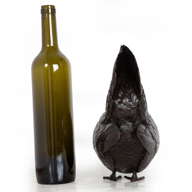 Early 20th Century Japanese Meiji Period Pair of Bronze Sculptures Okimono of Rooster & Hen For Sale - Image 5 of 18